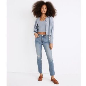 Madewell The Mid-Rise Perfect Vintage Jean in Ainsdale Wash: Knee-Rip Edition